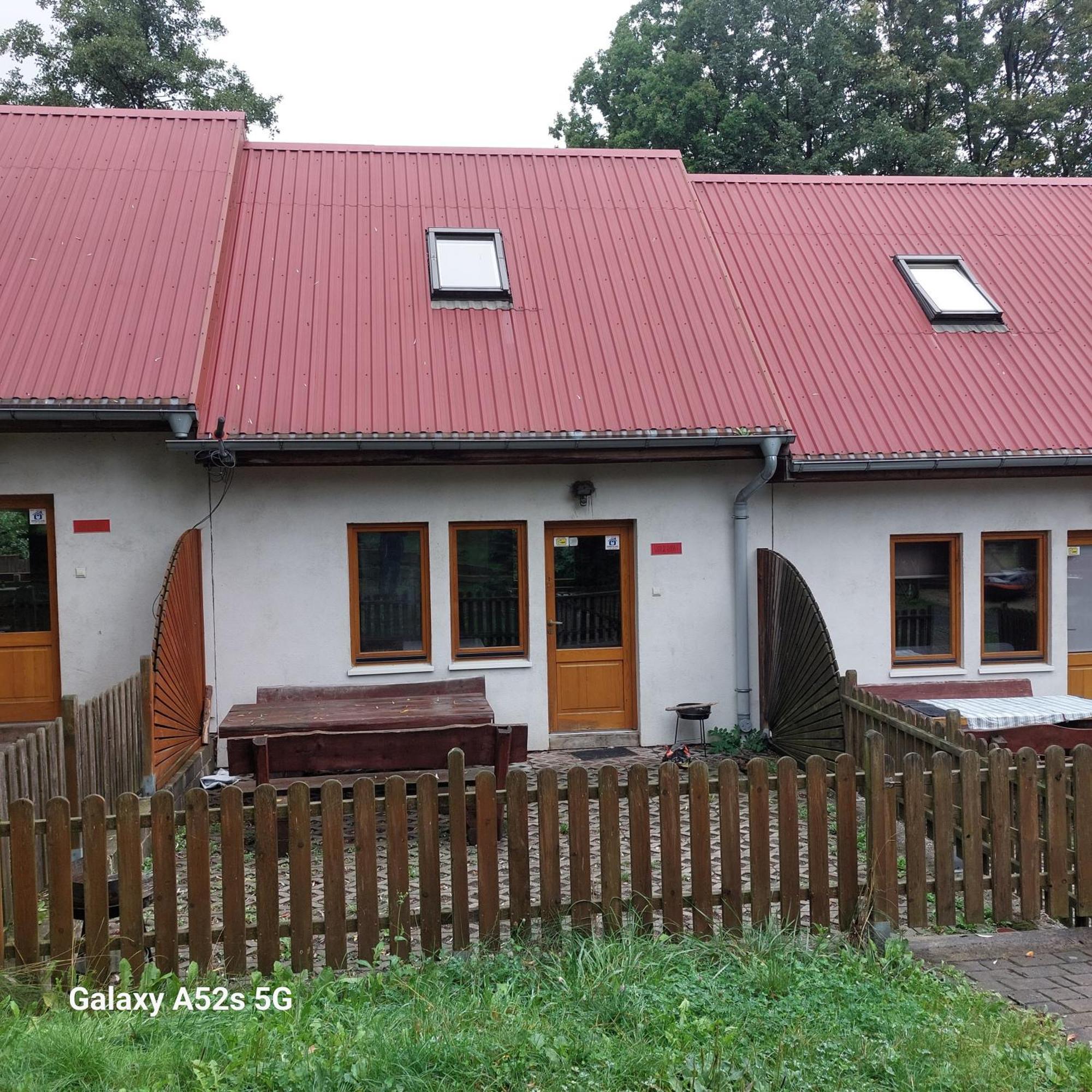 Domki Nad Jeziorem Karlowice Exterior photo